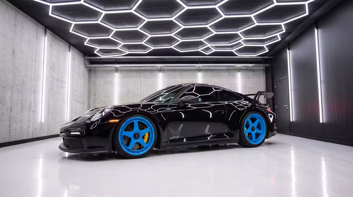 The same GT3 rendered on Corsa forged wheels